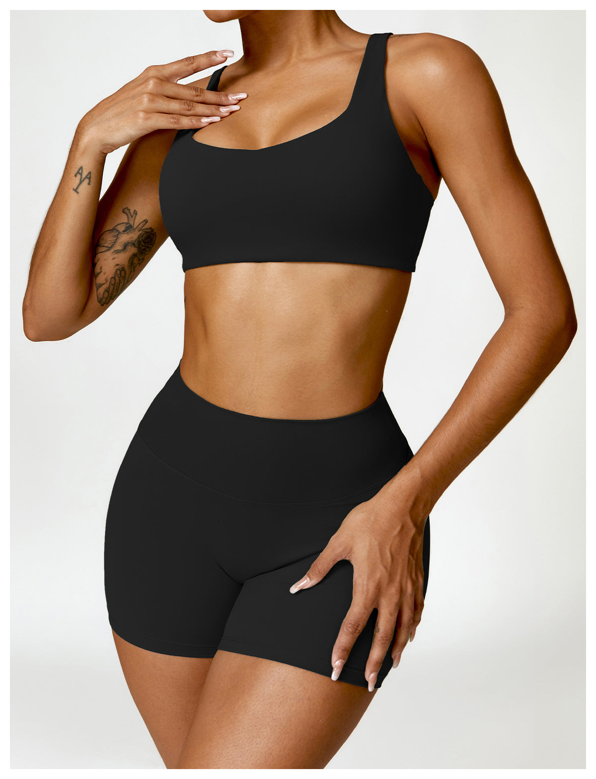 FOCUS Short Negro
